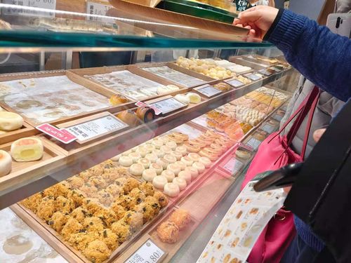 起底济南中式糕点 江湖 产品同质化,除流量加持,店内设置也有 门道 ,还赢得了资本青睐